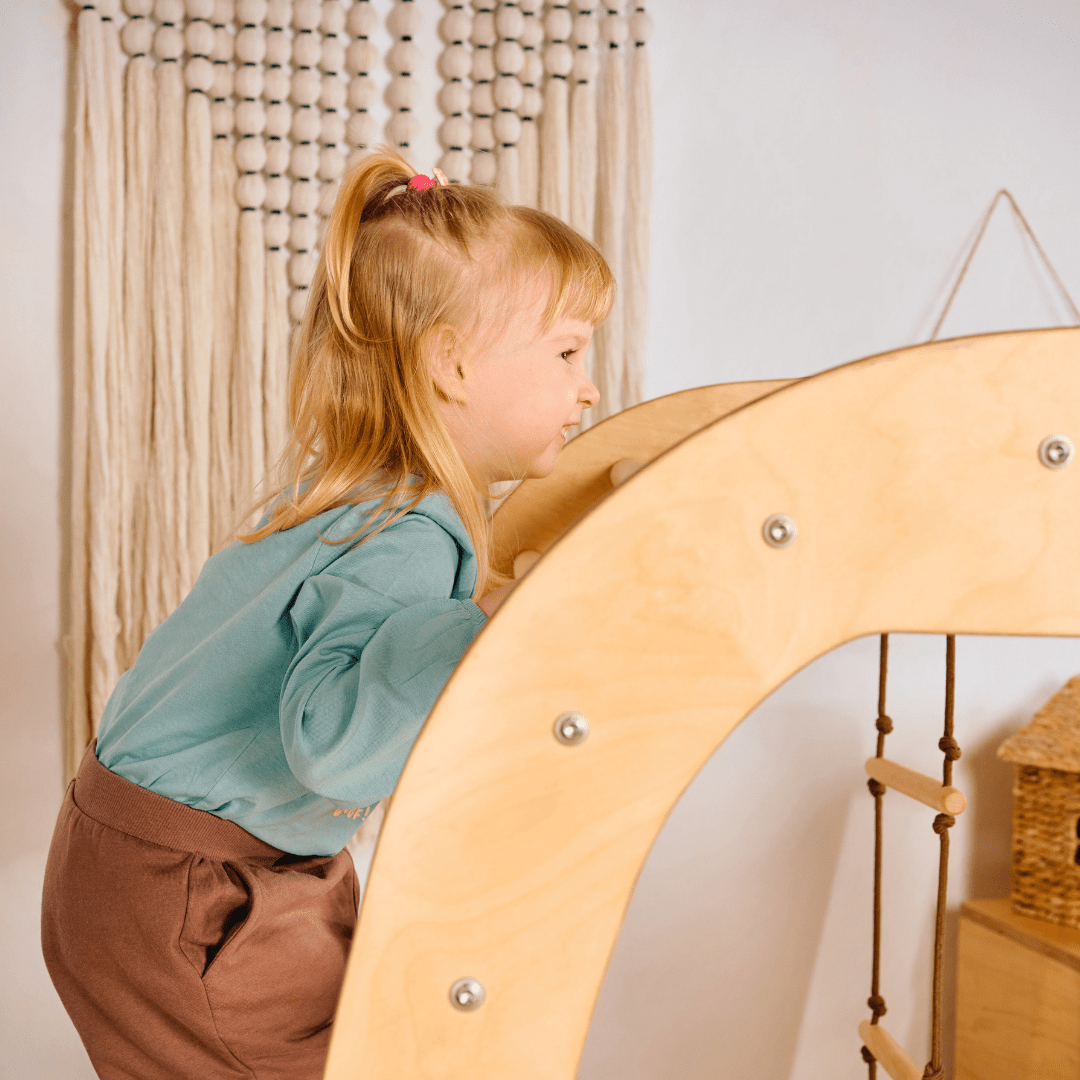 Indendørs Trælegeplads til børn - 7i1 legeplads + Gyngestativ + Rutsjebane + Kunst Tilføjelse - Goodevas DK